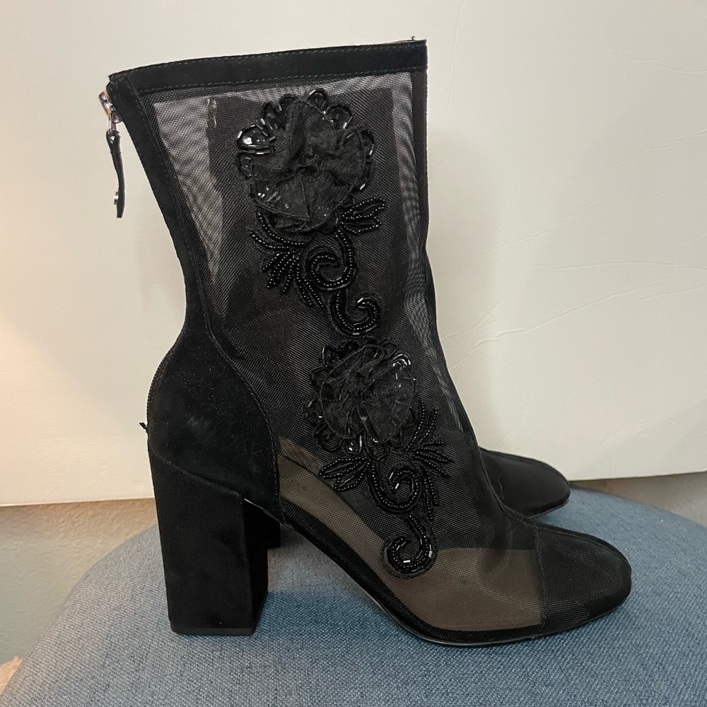 Joyce Azria dressy mesh booties in a size 10